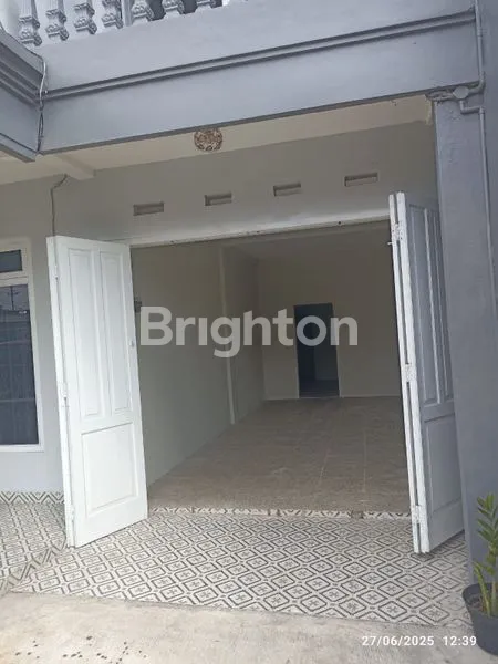 image RUMAH 2 LANTAI SIAP HUNI AREA GENDONGAN TINGKIR SALATIGA (5)