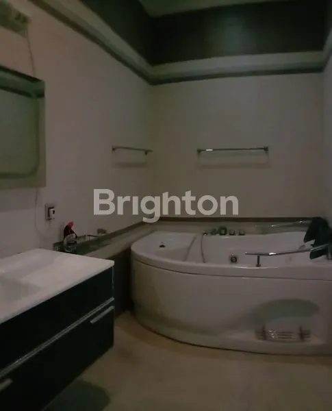 image DISEWAKAN RUMAH DI GUDANG PELURU SELATAN (5)