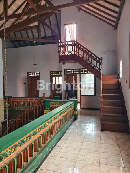 image RUMAH DESAIN ETNIK STRATEGIS 50M SAMPING LIVING PLAZA SAWOJAJAR KOTA MALANG (5)