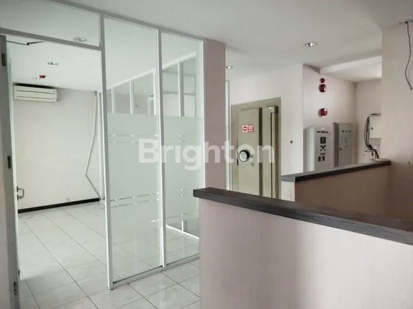 image RUKO JALAN UTAMA JEMBER (2)