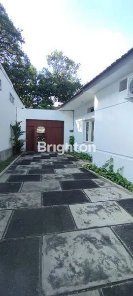 image RUMAH HERITAGE DI JANTUNG KOTA MALANG ±50 METER KE JL RAYA IJEN KOTA MALANG (3)