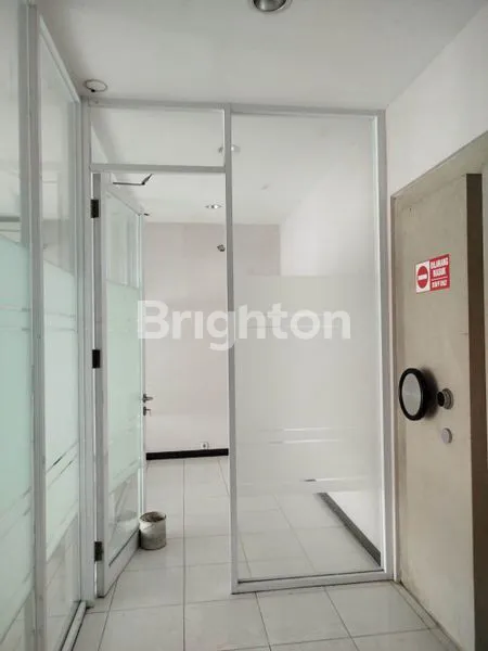 image RUKO KOMERSIAL JALAN UTAMA JEMBER (2)