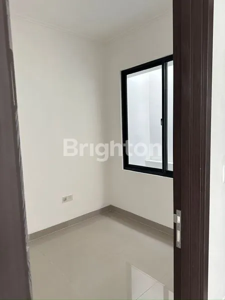 image RUMAH BARU 2KT DI CALIFORNIA PIK2, DEKAT MALL & TOL (7)