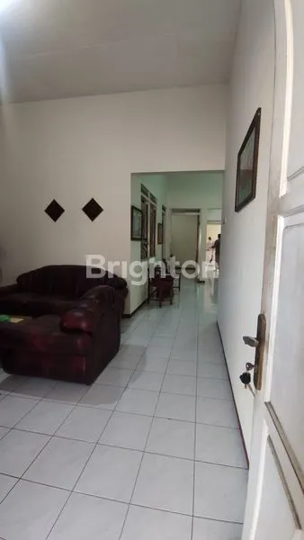 image RUMAH FULL PERABOTAN PASAR KLIWON SOLO  (DEKAT DENGAN RS. ISLAM KUSTATI) (4)