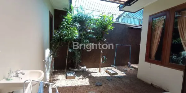 image RUMAH DI PASAR KLIWON SOLO (8)