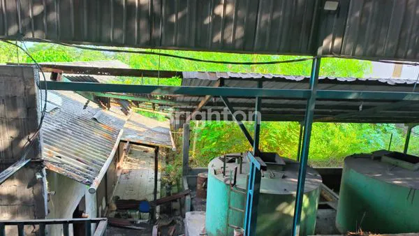 image *GUDANG BEKAS PABRIK DIJUAL JARAK 1 KM DARI JALAN RAYA SOLO-JOGJA AREA KLATEN* (5)