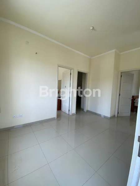 image DISEWAKAN RUMAH ARAYA 2, LUX, MINIMALIS, SIAP HUNI, SEMI FURNISHED, COCOK UNTUK ANAK KOST, DEKAT DENGAN KAMPUS ITS (2)