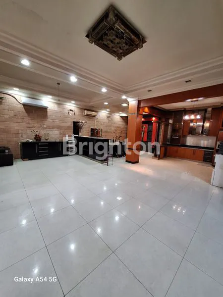 image RUMAH JL.GUDANG PELURU, TEBET, JAKARTA SELATAN,SEMI FURNISHED (4)