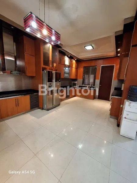 image RUMAH JL.GUDANG PELURU, TEBET, JAKARTA SELATAN,SEMI FURNISHED (5)