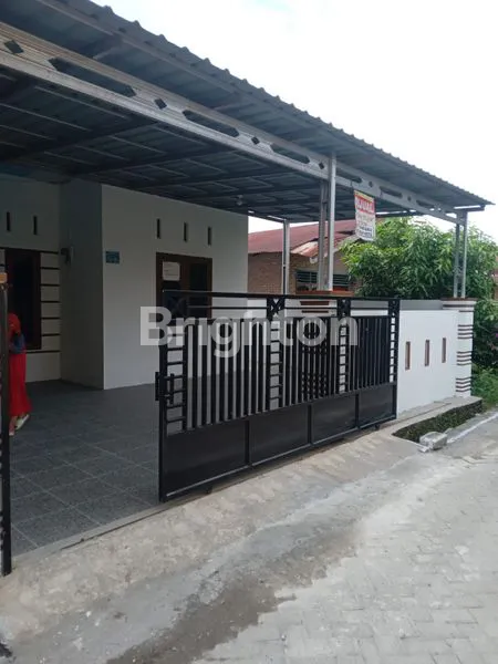 image RUMAH BARU SIAP HUNI DI TEMBUNG, LUAS TANAH 136M2, AKSES JALAN TEMBUS (1)