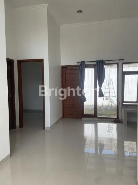 image RUMAH DI COLOMADU (2)