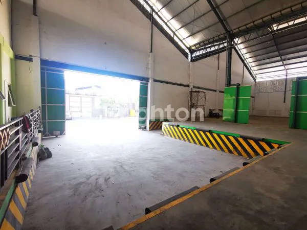 image GUDANG SIAP PAKAI 2 JEJER DI SAFE N LOCK (1)