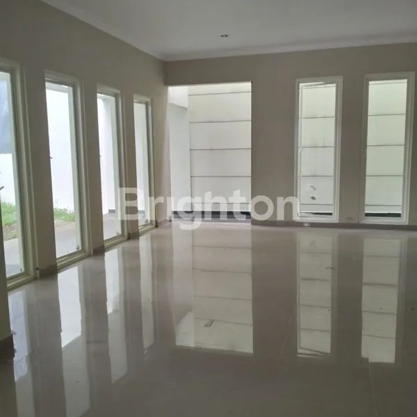 image RUMAH HOOK 2 LANTAI DEKAT PAKUWON MALL HOKKY GRAHA FAMILI LONTAR G-WALK UNESA GWALK HR MUHAMMAD MAYJEND SUNGKONO (7)