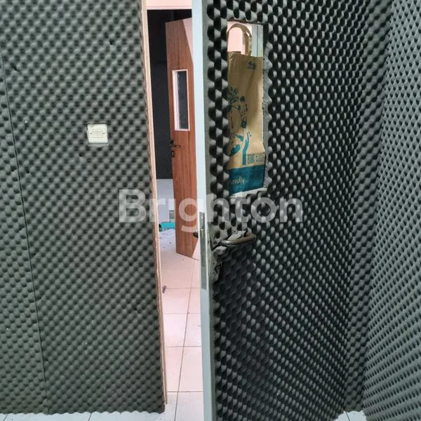 image DIJUAL / DISEWAKAN RUKO 4 SETENGAH LANTAI DI KELAPA GADING (6)