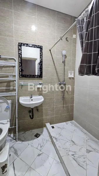 image DISEWAKAN RUMAH 2,5LANTAI 3KAMAR FURNISH DI KELAPA GADING, JAKARTA UTARA  (6)