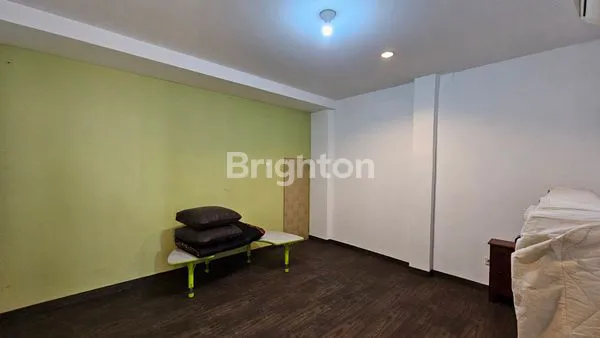 image DISEWAKAN RUMAH 2,5LANTAI 3KAMAR FURNISH DI KELAPA GADING, JAKARTA UTARA  (8)
