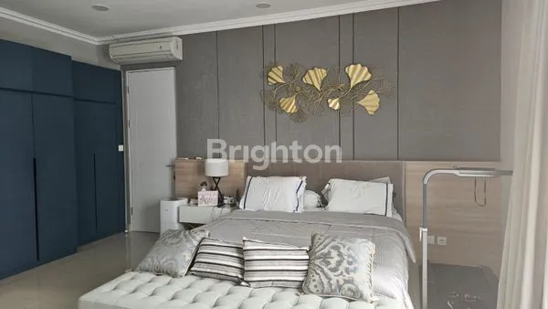 image RUMAH MEWAH FULLY FURNISHED DI CLUSTER MONTANA SERPONG, LOKASI STRATEGIS DEKAT PUSAT KOTA (3)