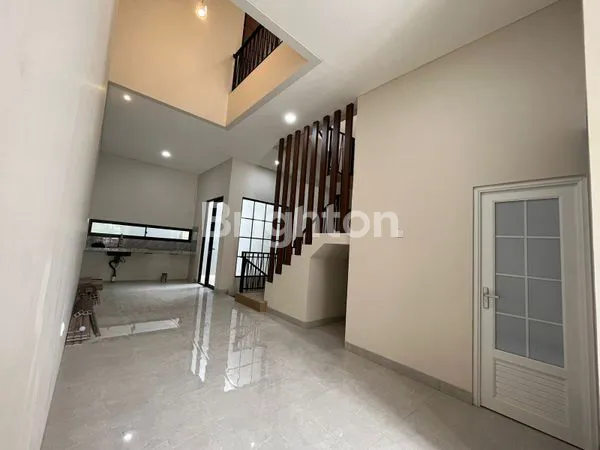 image RUMAH TOMANG BARU STRATEGIS JAKARTA BARAT (7)