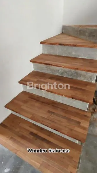 image RUMAH BARU 2 LANTAI MEWAH DI MANYAR KERTOARJO, SURABAYA (4)