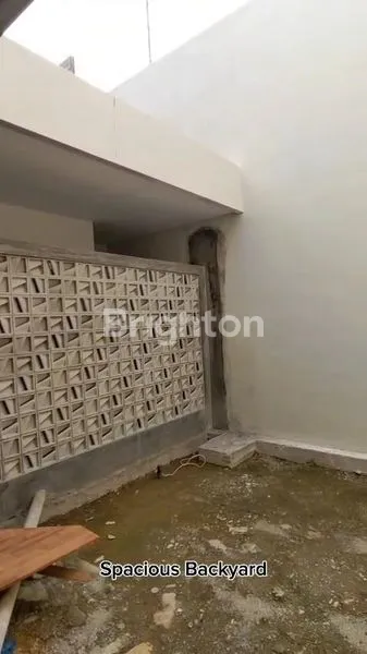 image RUMAH BARU 2 LANTAI MEWAH DI MANYAR KERTOARJO, SURABAYA (6)