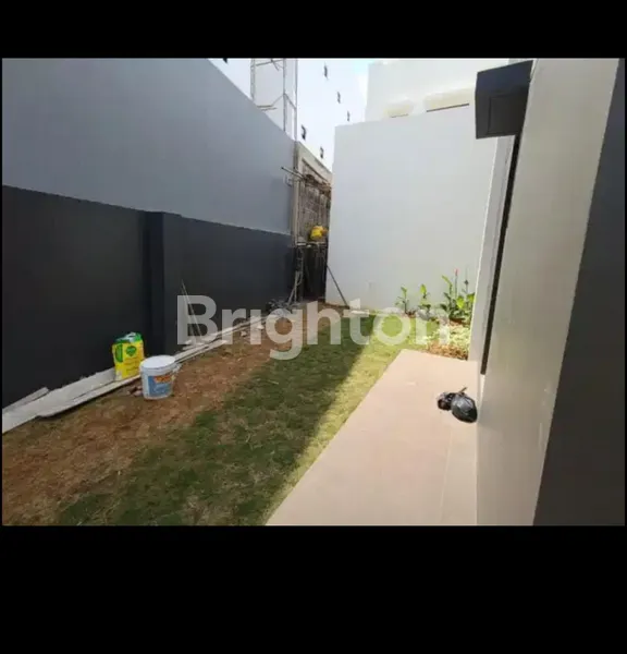 image RUMAH SIAP SERAH TERIMA KLUSTER SUMMARECON CROWN GADING (4)