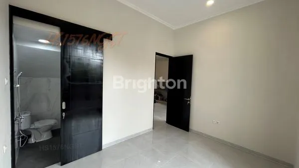 image RUMAH MINIMALIS MODERN 2 LANTAI BEBAS BANJIR DI NGINDEN INTAN DEKAT UNIVERSITAS (4)