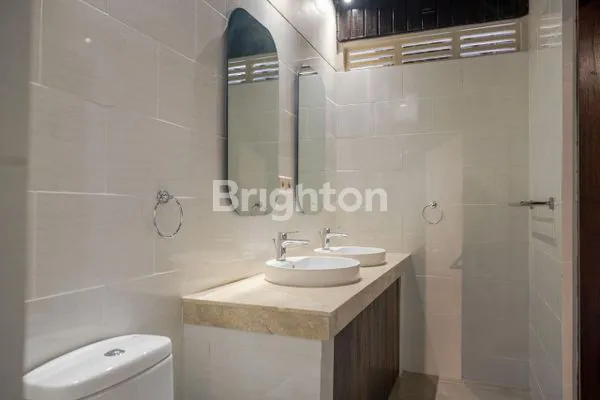 image VILLA 3 BEDROOM BARU SELESAI RENOVASI DI MUDING KAJA KEROBOKAN (8)