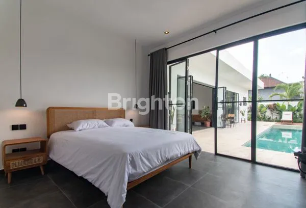 image VILLA TROPICAL 3 BEDROOM WITH LARGE GARDEN IN PADONAN BADUNG BALI (7)