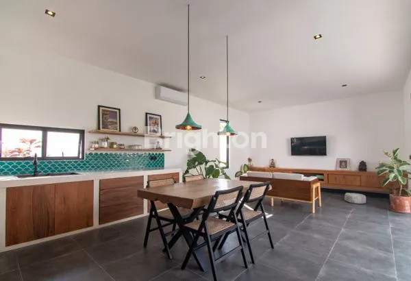 image VILLA TROPICAL 3 BEDROOM WITH LARGE GARDEN IN PADONAN BADUNG BALI (4)