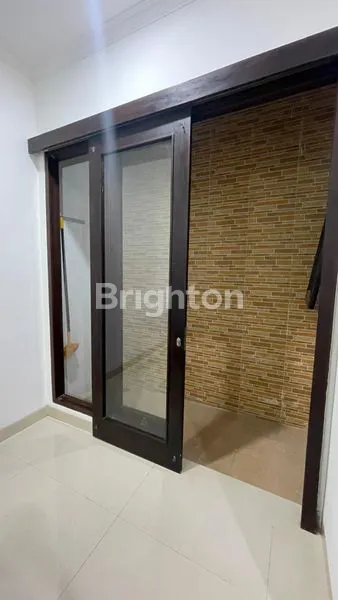 image RUMAH DIJUAL BERIKUT ISINYA (7)