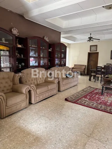 image DIJUAL RUMAH HOEK 2 LANTAI DI PULO ASEM RAWAMANGUN JAKARTA TIMUR. DEKAT DENGAN 2 TOSERBA. TERLETAK DI PINGGIR JALAN RAYA. (3)