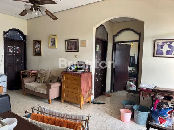 image DIJUAL RUMAH HOEK 2 LANTAI DI PULO ASEM RAWAMANGUN JAKARTA TIMUR. DEKAT DENGAN 2 TOSERBA. TERLETAK DI PINGGIR JALAN RAYA. (5)
