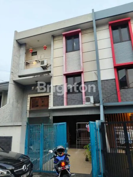 TAMAN COSMOS DURI KEPA DIJUAL RUMAH 3 LANTAI DEKAT GREEN VILLE