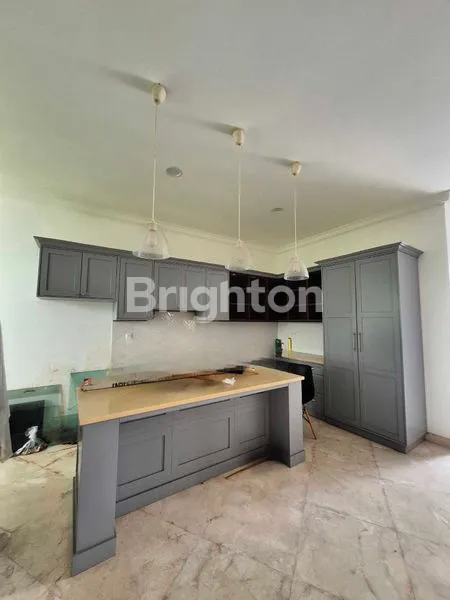 image RUMAH DESAIN EROPA, CIPUTAT, LT 348M², LINGKUNGAN NYAMAN (7)