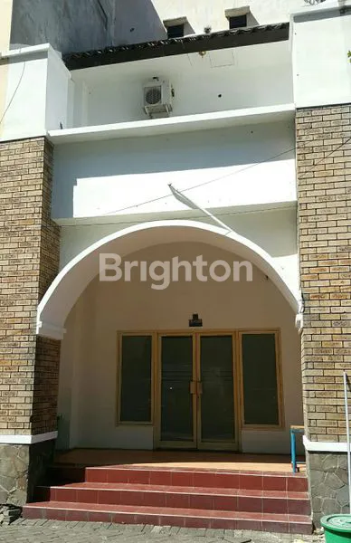 RUKO PURIMAS RUNGKUT SIAP PAKAI 2,5 LANTAI