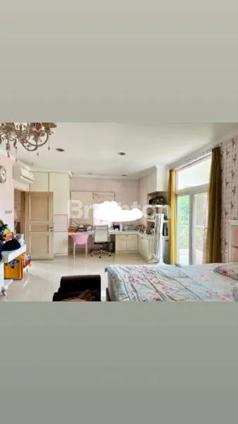 image RUMAH HOEK MEWAH SIAP HUNI DI PIK 1 JAKARTA UTARA (6)