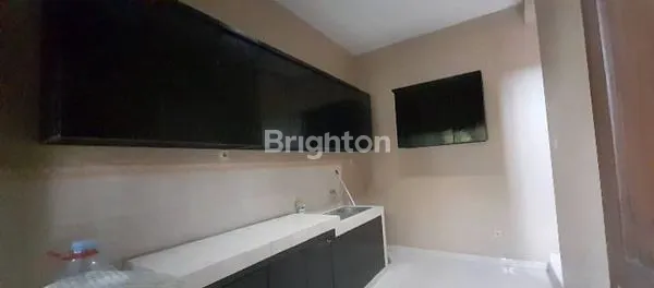 image RUMAH FURNISHED DI PERUMAHAN CLUSTER GENTAN (2)