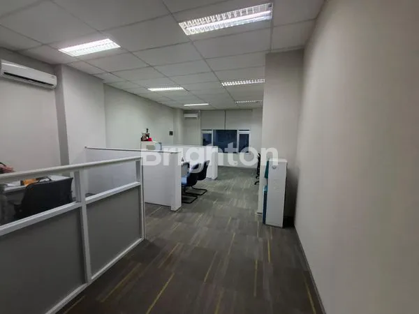 RUKO KANTOR STRATEGIS SIAP PAKAI