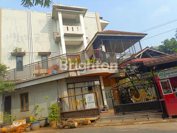 image RUMAH MEGAH DI WISMA HARAPAN GEMBOR PERIUK, KOTA TANGERANG  (3)