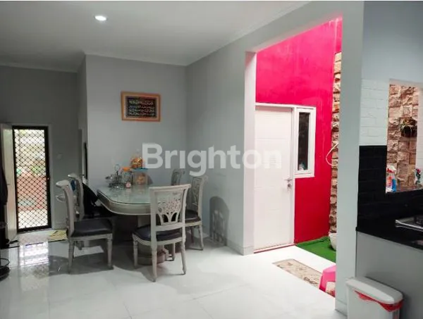 image RUMAH ASRI FULL FURNISHED DEKAT PINTU TOL & STASIUN KRL DIDAERAH STRATEGIS BSD CITY TANGERANG SELATAN (2)