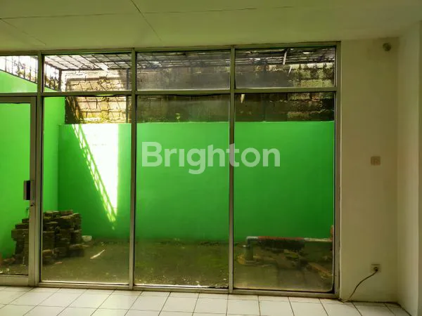 RUKO LOKASI STRATEGIS