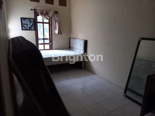 image RUMAH MEWAH 2 LANTAI FULLY-FURNISHED DI WILIS INDAH, KEDIRI KOTA (4)