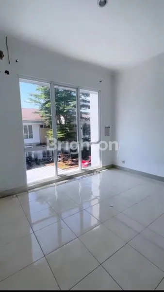 image RUMAH MEWAH 3+1 KT DI ROYAL SPRING CLUSTER EDELWEIS, GOWA - SIAP HUNI (7)