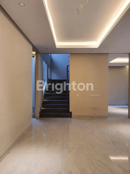 image RUMAH REGENCY 21 NEW MINIMALIS DEKAT ARAYA (7)