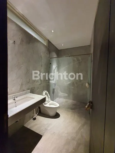 image RUMAH REGENCY 21 NEW MINIMALIS DEKAT ARAYA (2)