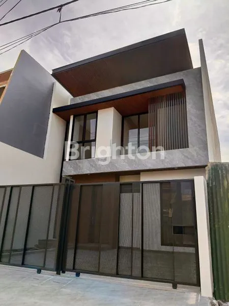 image *RUMAH DENGAN FASAD MODERN* (1)