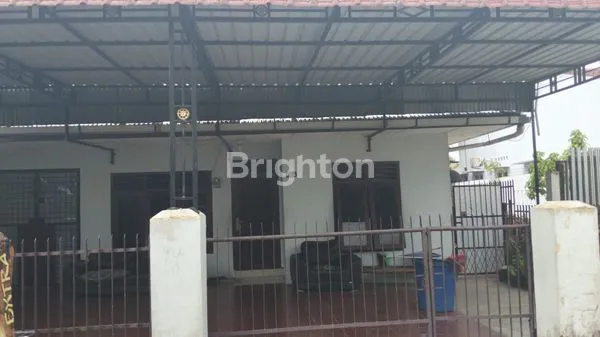 image RUMAH DI STADION TELADAN (7)