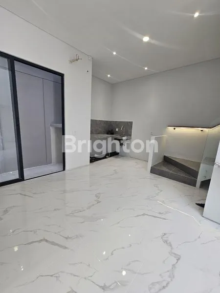 image RUMAH BARU MODERN MINIMALIS SUTOREJO UKURAN 5X15, ROW JALAN 2.5 MOBIL BISA KPR CUMA 1.5M-AN AJA (3)