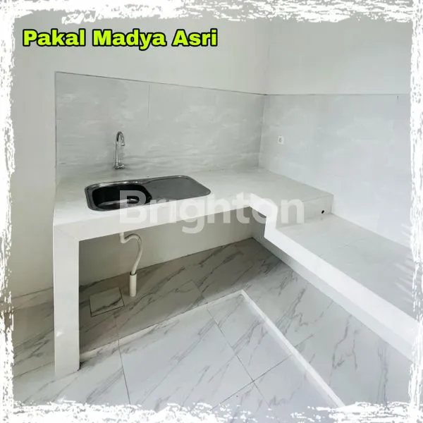 image BRAND NEW 2 LANTAI PAKAL SURABAYA BARAT (4)