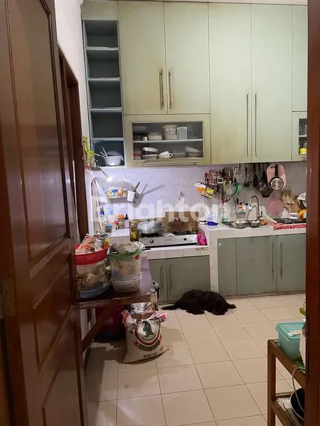 image RUMAH SEMI FURNISHED KAV DKI MERUYA JAKARTA BARAT (5)